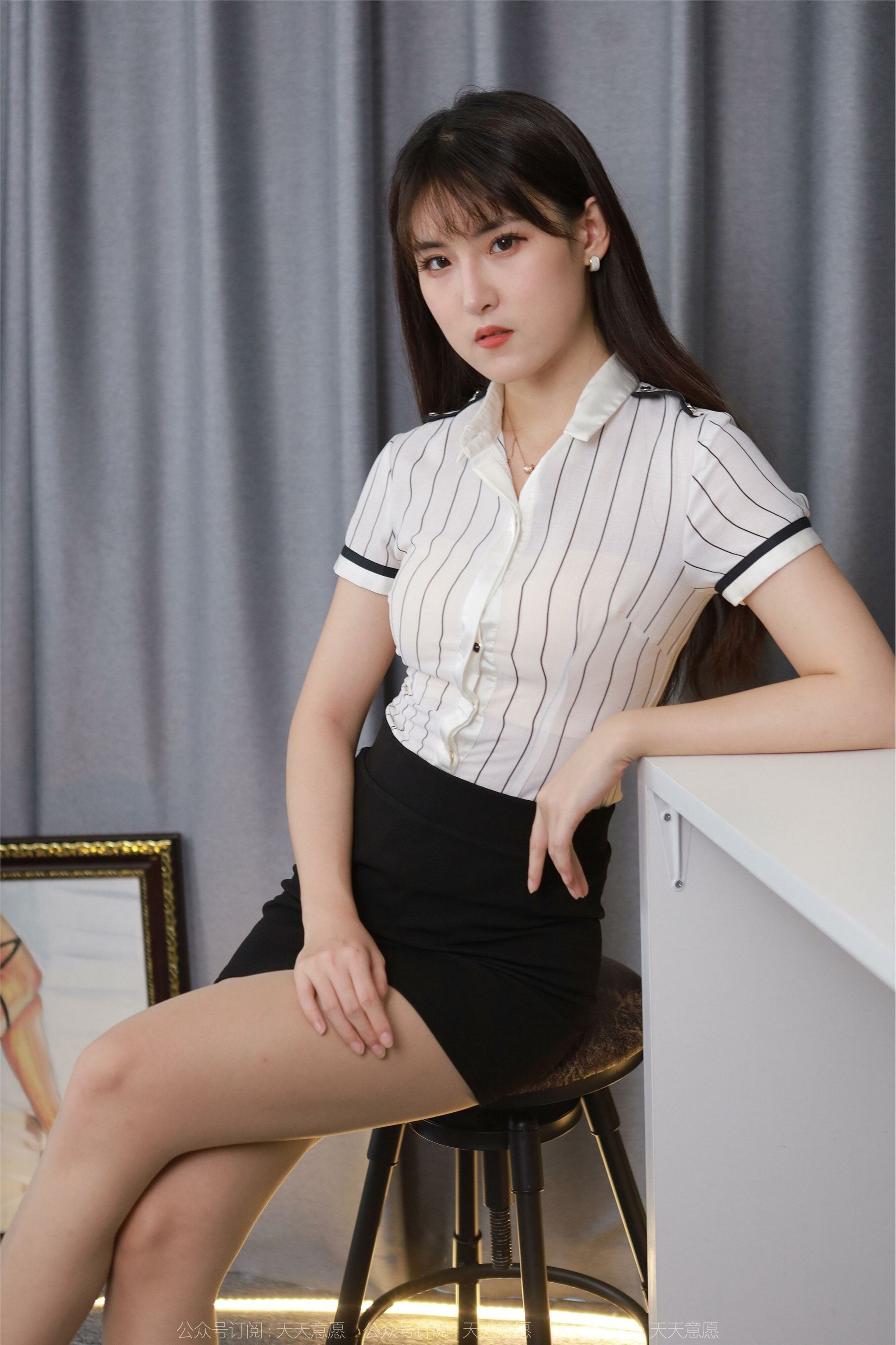 IESS异思趣向  2022.08.24 丝享家 1187 小宝《快乐星期五》